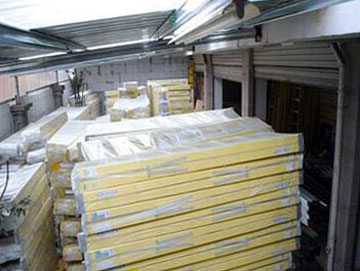 絕緣梯凳倉庫一角2